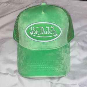 Von Dutch - Lime Velvet Trucker